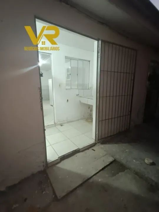 KITNETE ANUAL - RUA 444, ATRÁS DO KOMPRÃO