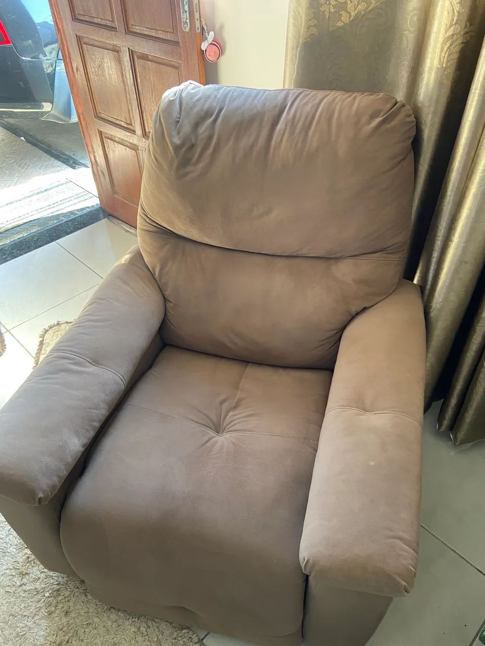 Poltrona seminova 64316918375170122