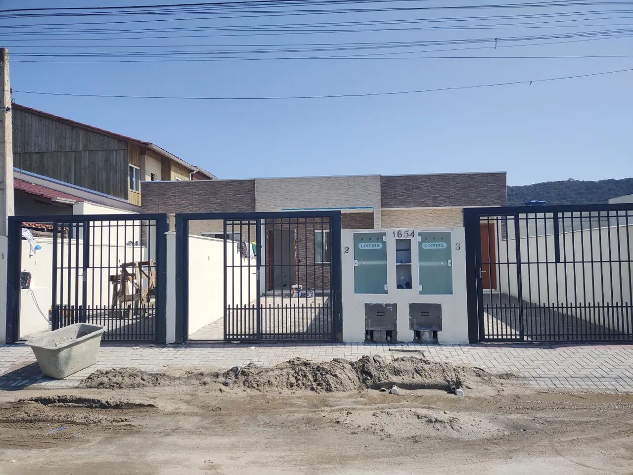 Casas Geminadas com 02 dorms, Aceita financiamento!!! Morretes Itapema