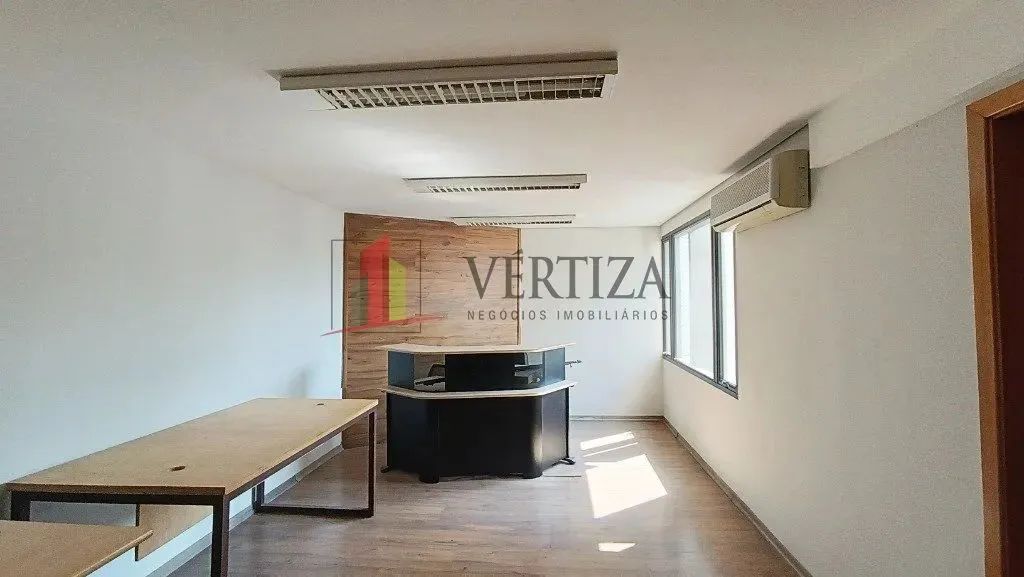 Sala comercial para locação com 163m² no Brookin.