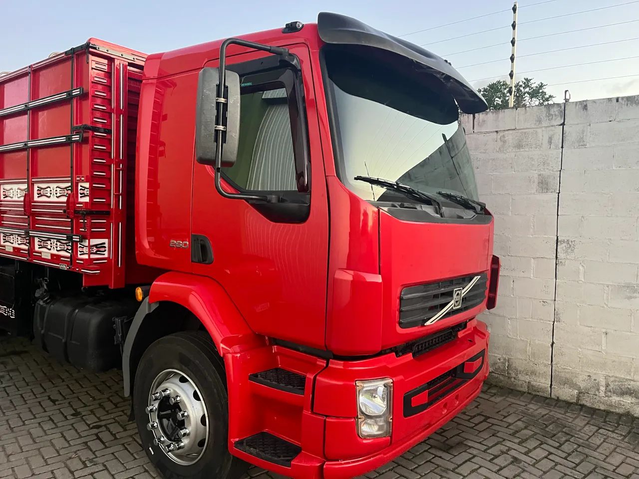 Volvo VM 260 ano 2010 único dono !!!! - Foto 4