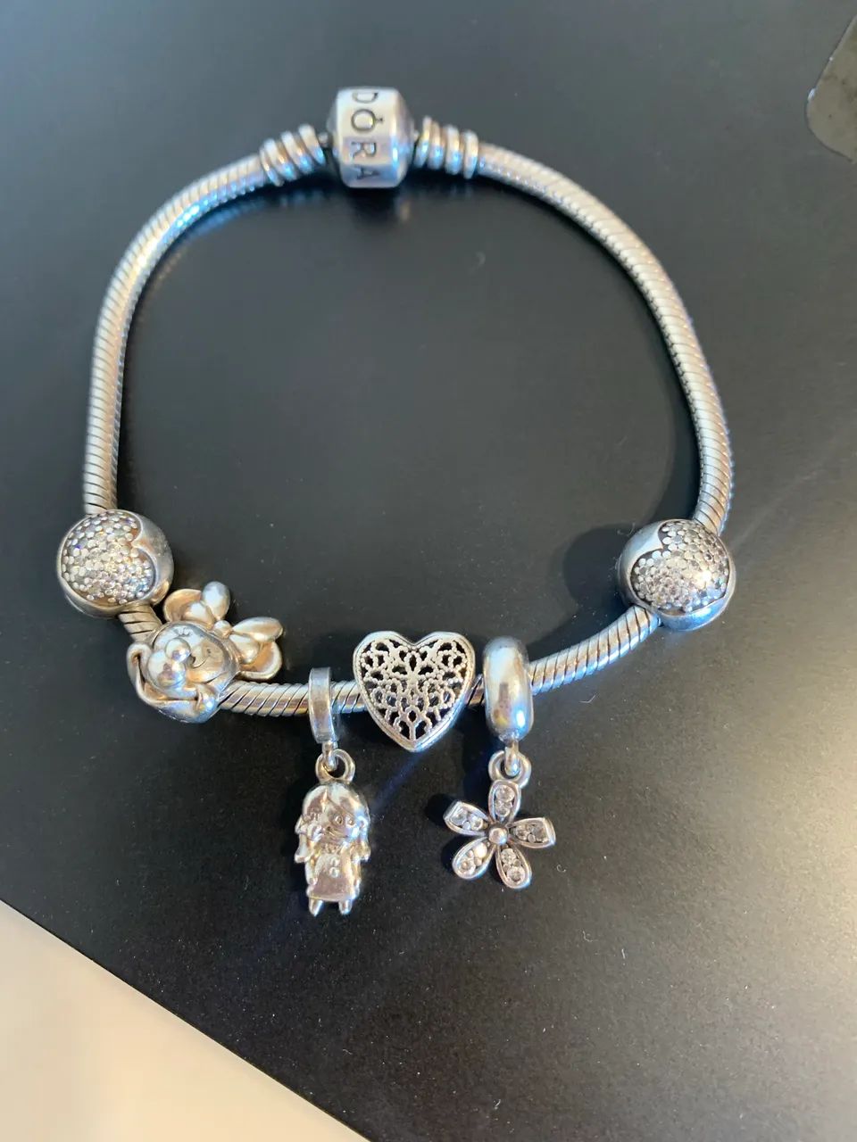 Pulseira Pandora com charms original 