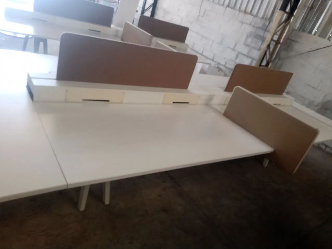 Mobiliário mesa estação trabalho 