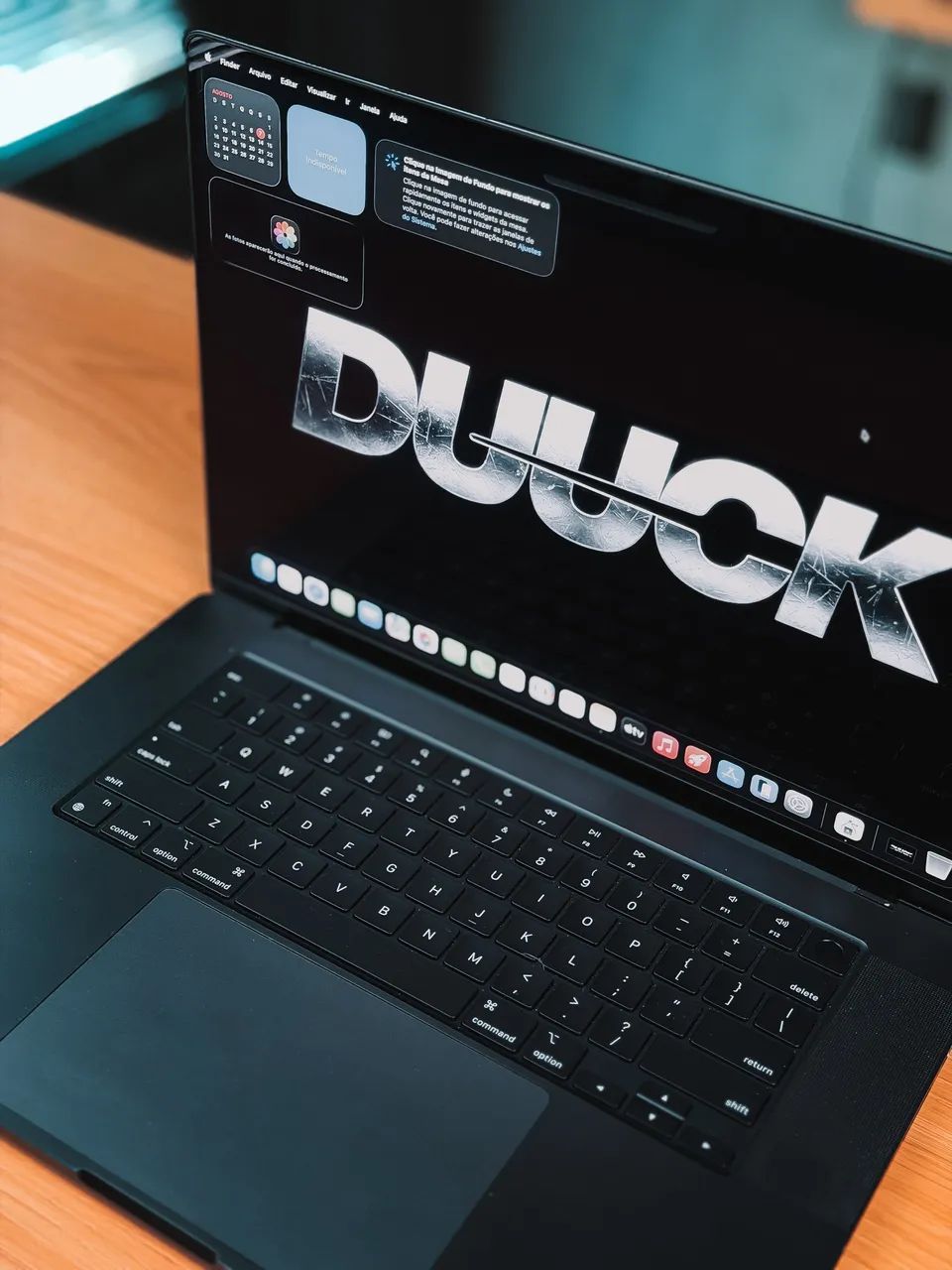 MacBook Pro M4 Max 16 48GB 1TB 40-GPU - Foto 5