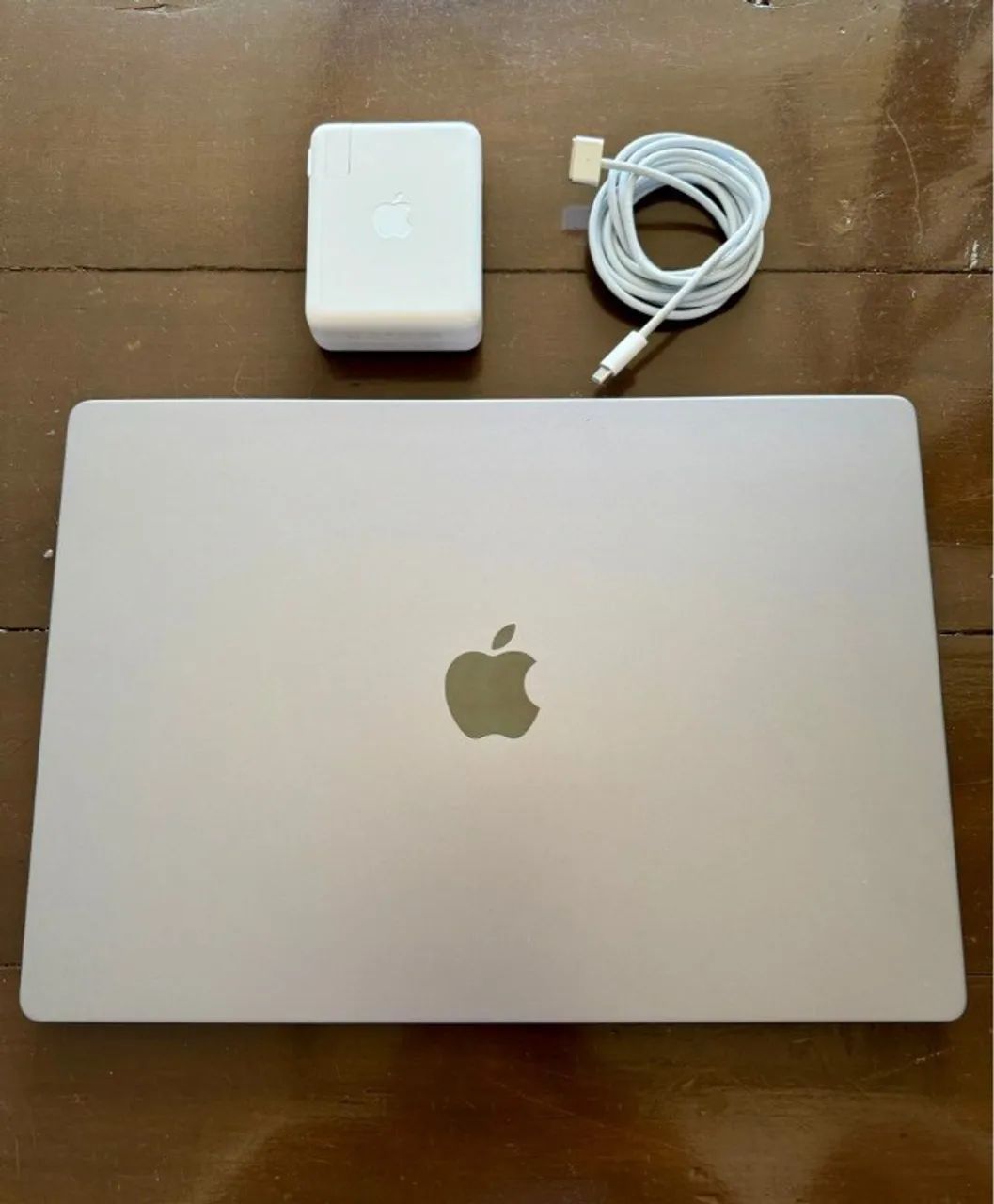 MacBook M5 MAX 36GB 2TB 16 Polegadas - Avaliamos O Seu - Até 18x - 10 Meses de Garantia 