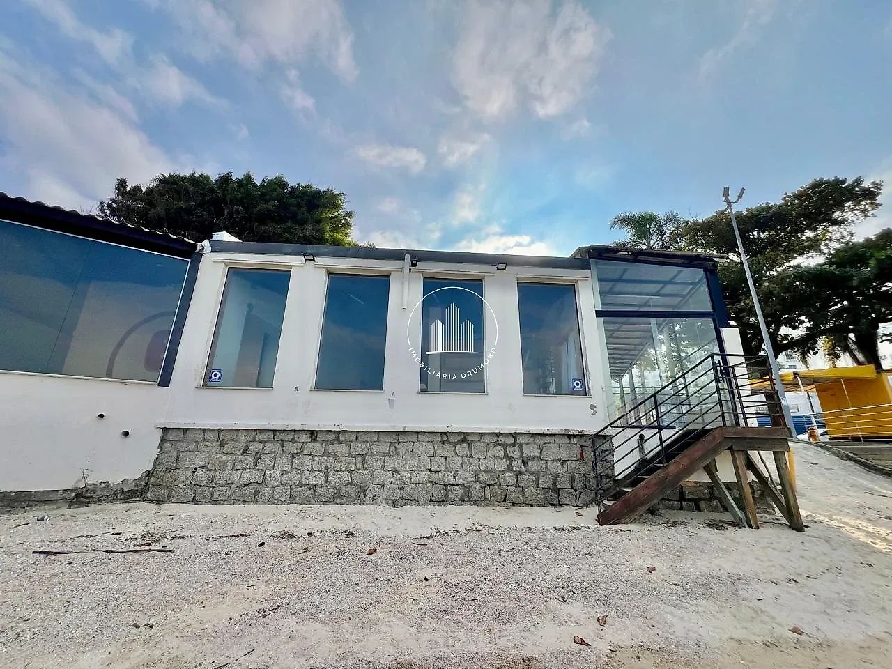Loja Térrea Comercial - 250m², Coqueiros - JMS - Foto 4