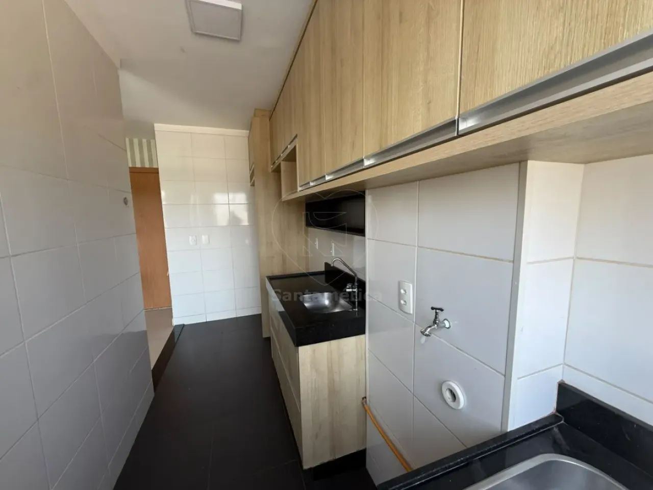 Apartamento para locação com 2 quartos no Edifício Lago Maggiore, Zona Leste de Londrina - Foto 5