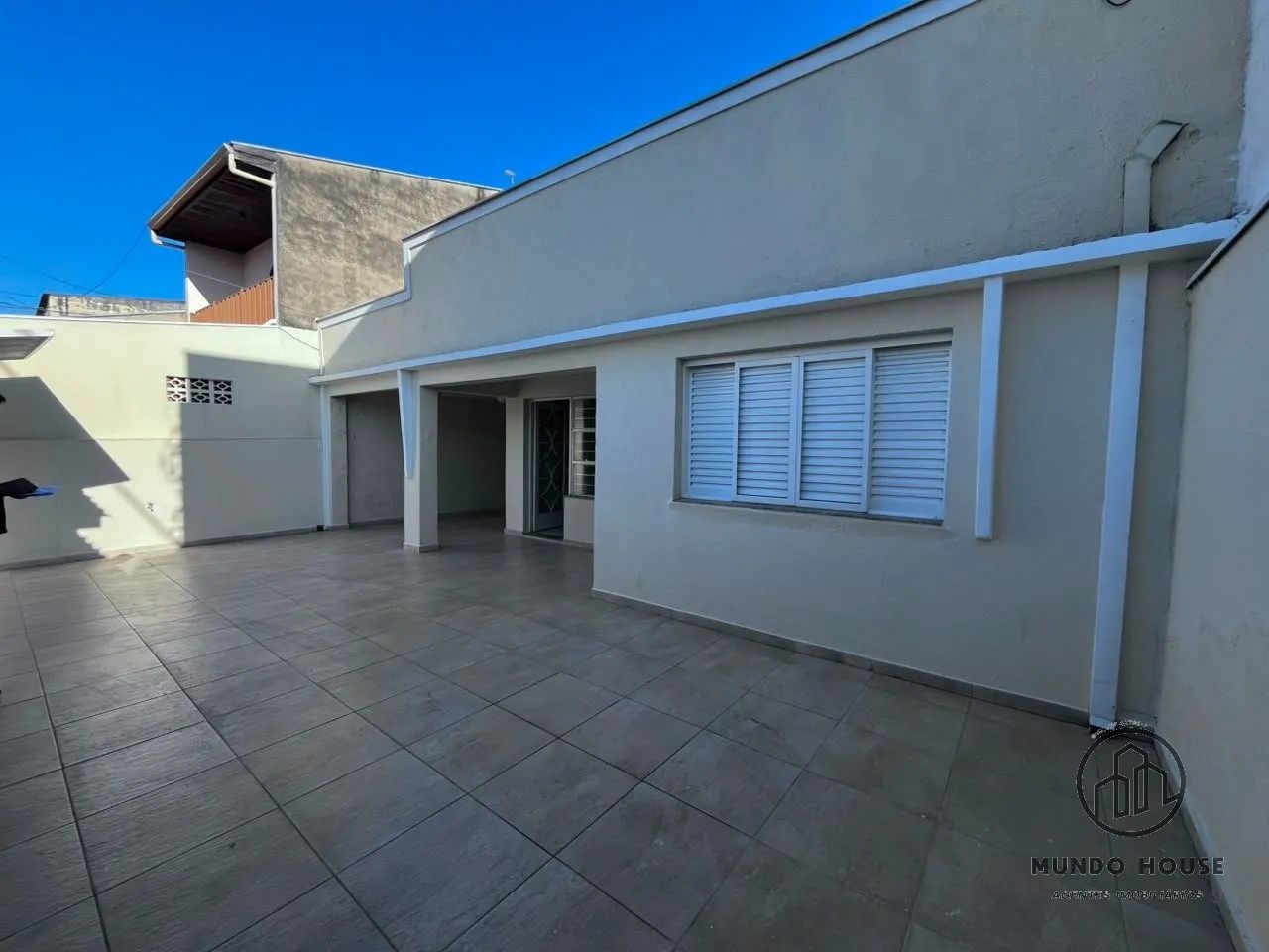 Casa térrea com 4 dormitórios na Vila Progresso, Sorocaba