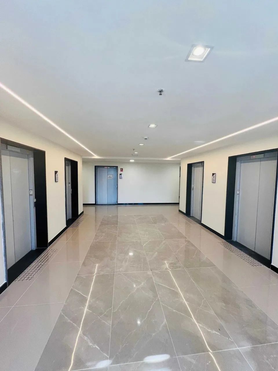 Sala Comercial no Premier [9450] - Foto 5