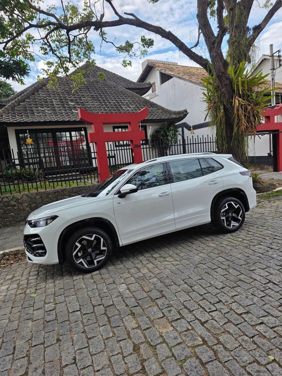 Volkswagen Tiguan TIGUAN R-Line 2.0 350 TSI 4Motion Aut. 2026