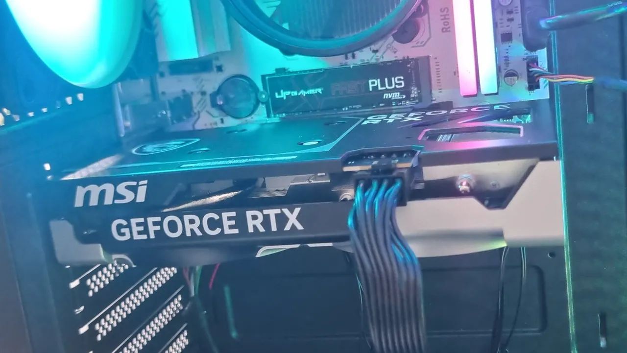 Placa de Vídeo MSI RTX 5060 Ventus 2X - ANALISO TROCAS - Foto 4