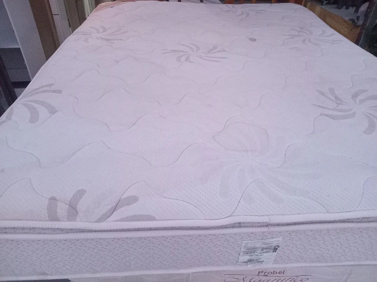 Cama box Queen em bom estado. (Entrego). - Foto 2