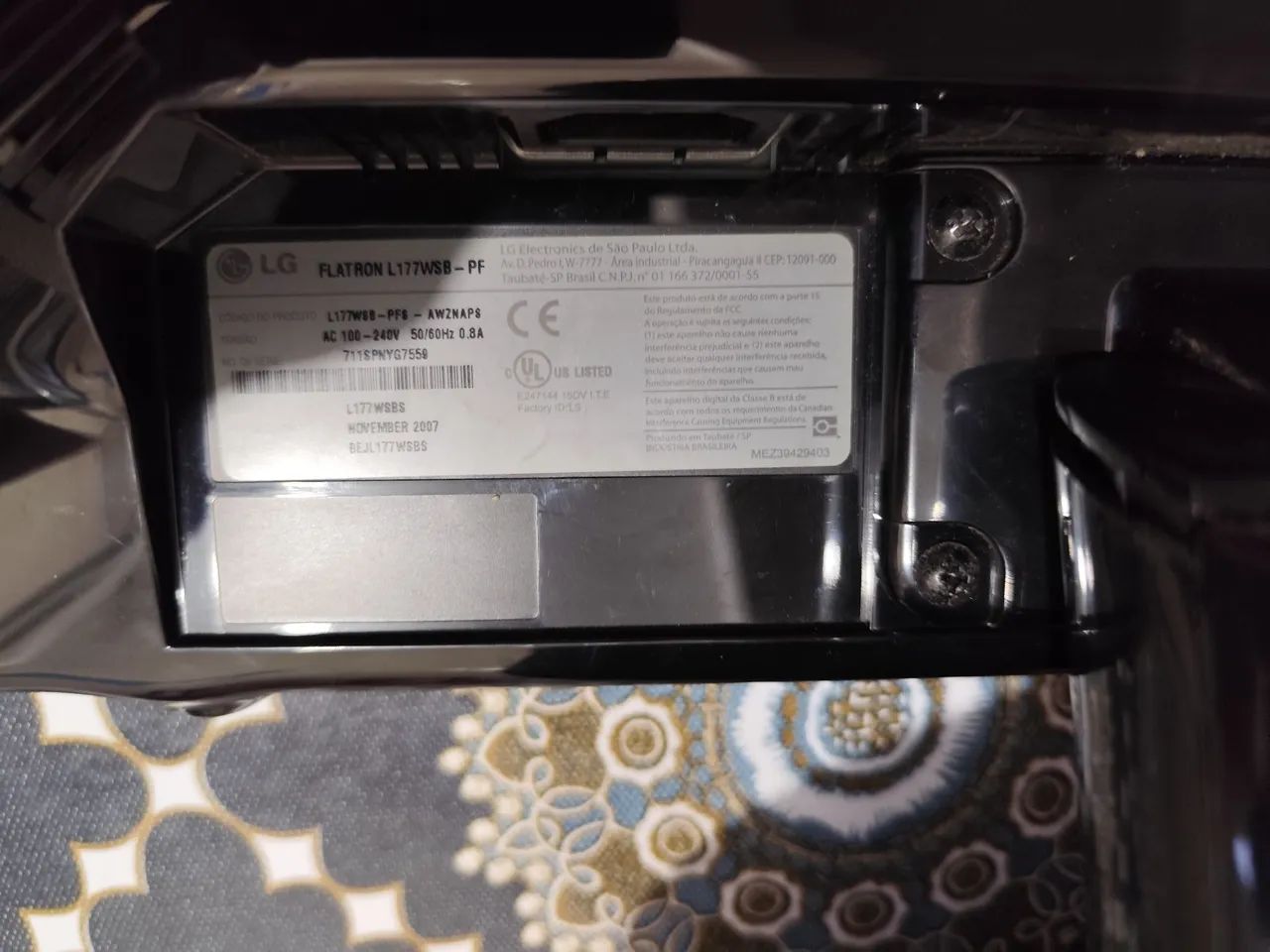 Monitor LG 17 polegadas l177ws bivolt 