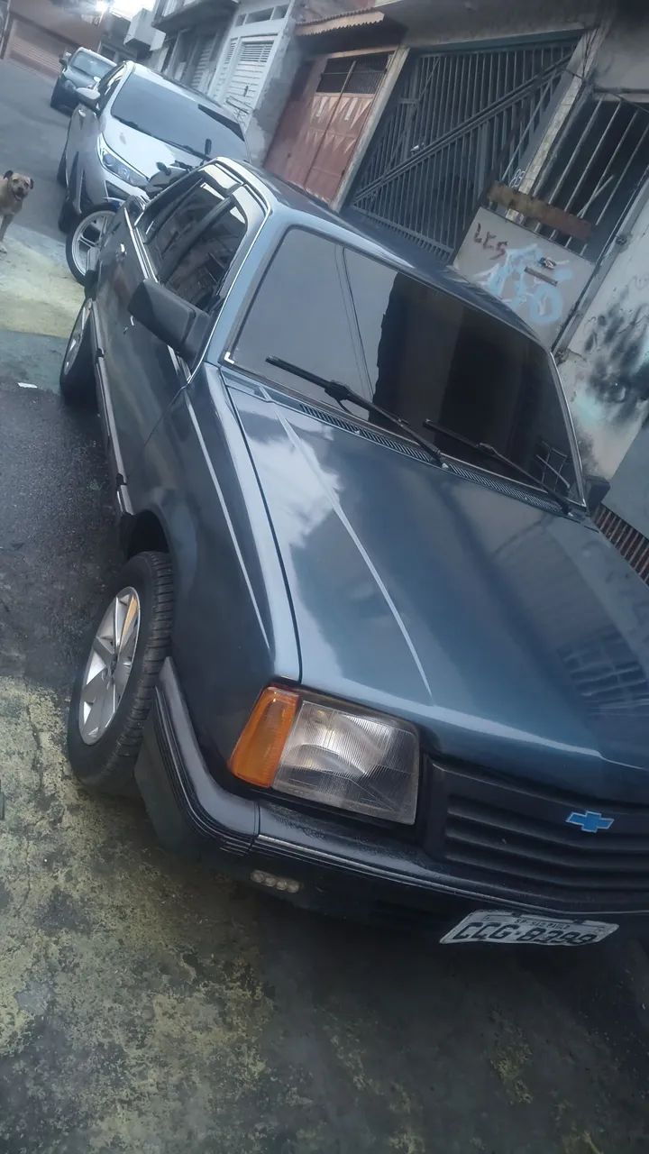 Chevrolet Monza Classic SE 2.0 /mpfi E EFI 2P E 4P 1990