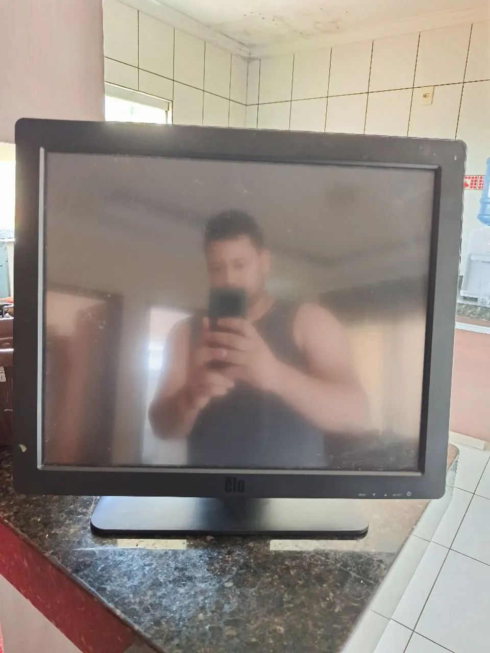 Monitor elo 