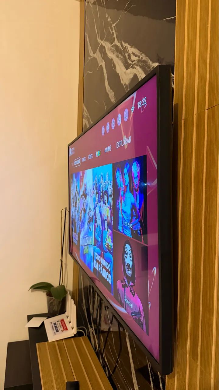Monitor Samsung profissional 4k  - Foto 4