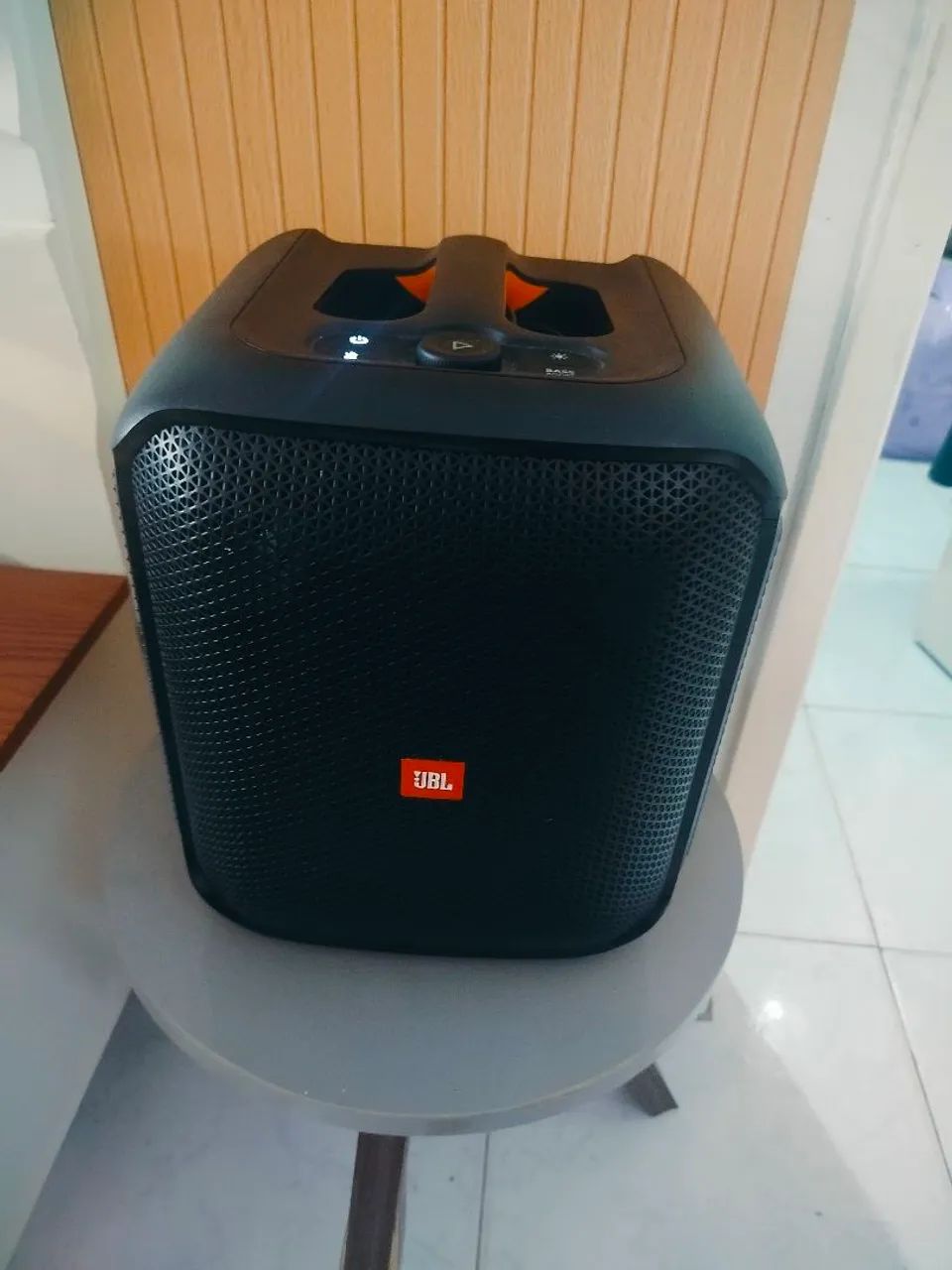 Caixa de som JBL 