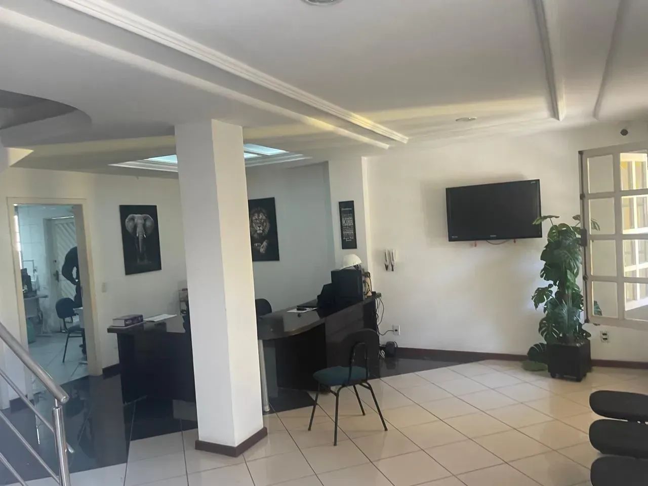 Imóvel comercial/residencial venda com 270 metros quadrados com 6 quartos em Maruípe - Vit