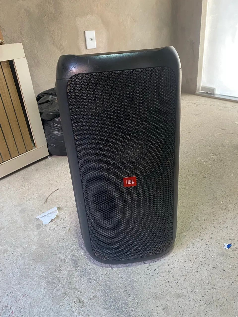 Vendo JBL Partybox 100