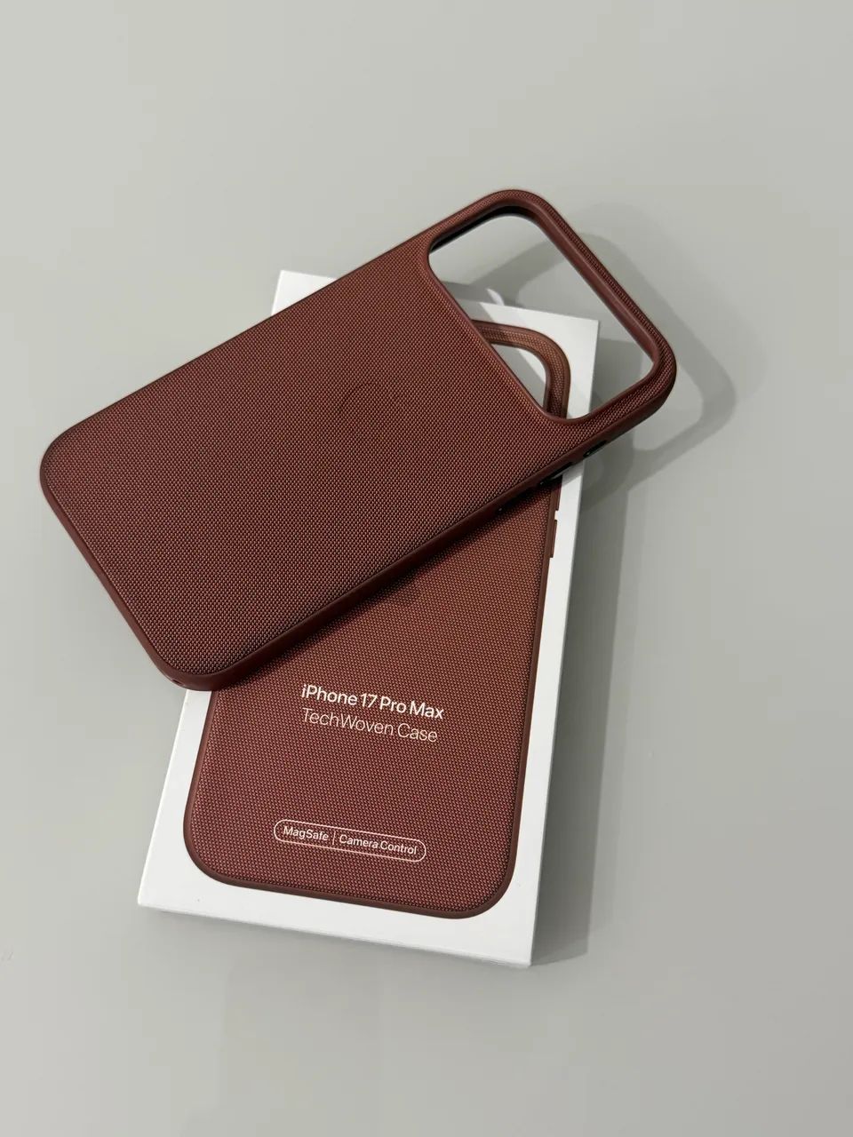Capa original Apple iPhone 17 pro Max Tech Woven - Foto 2