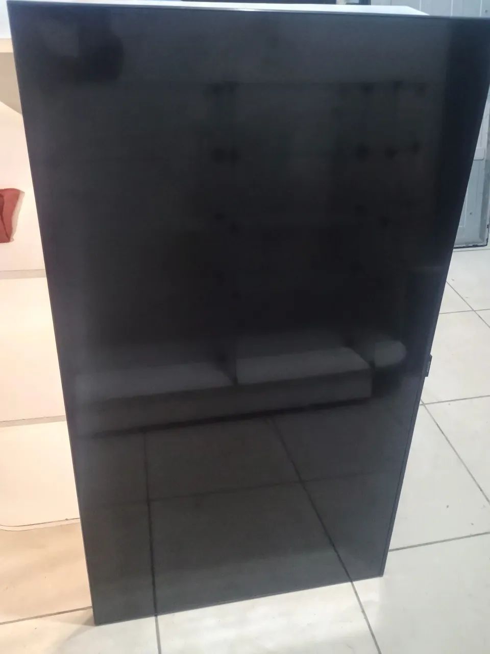Vendo tv Samsung un50tu8000 com defeito na tela - Foto 2