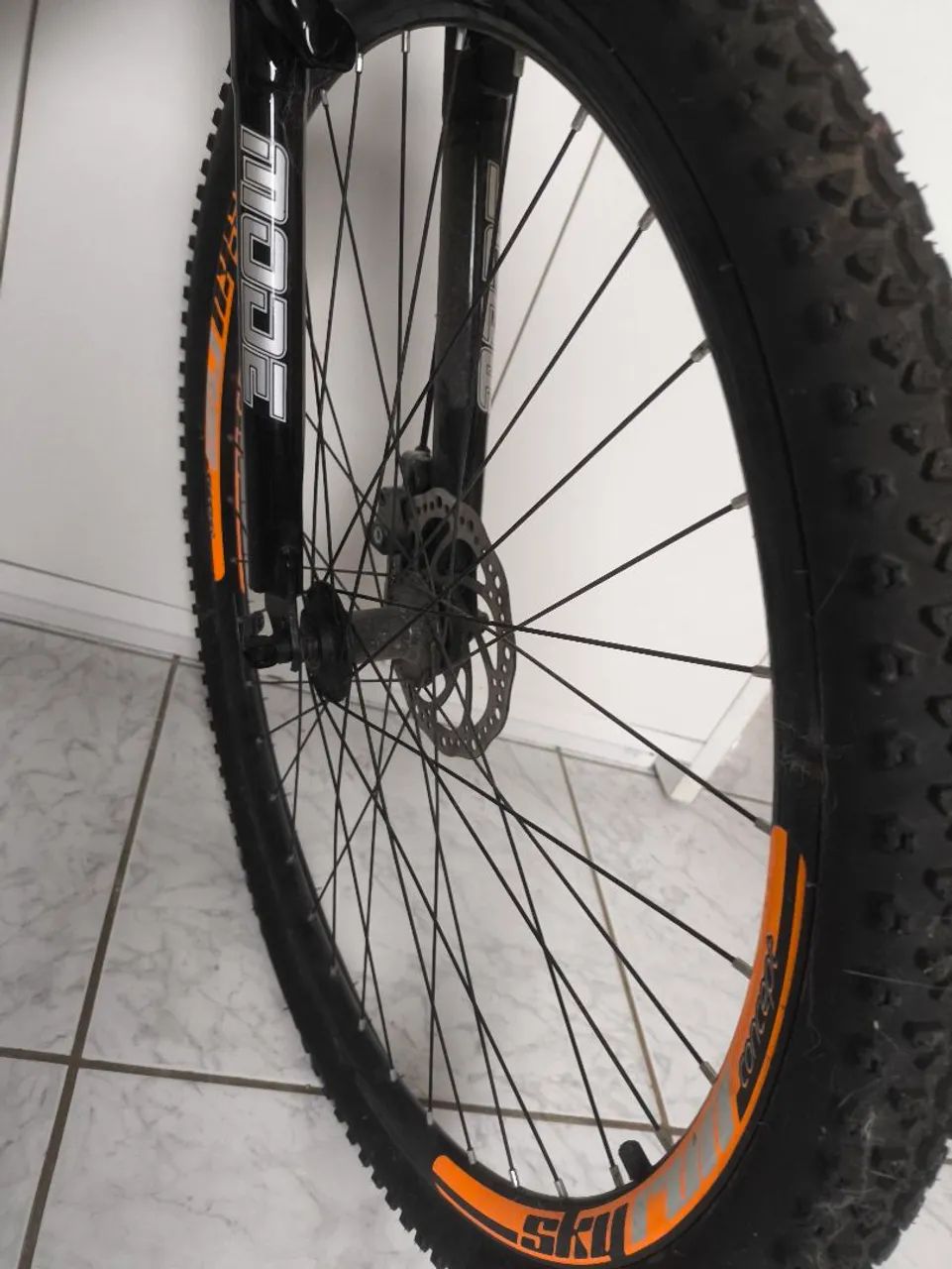 BIKE GTS PRO M5 ARO 29 + ACESSÓRIOS - ESTADO DE NOVA - Foto 2