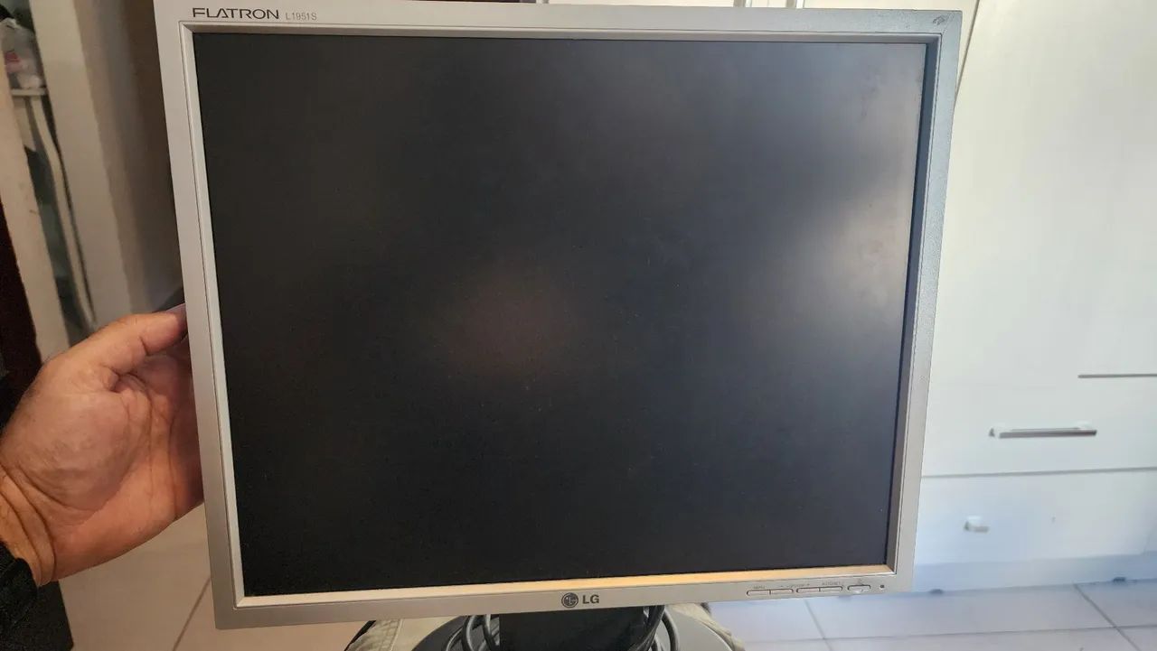 monitor LG Flatron L1951S de 19 polegadas. - Foto 2