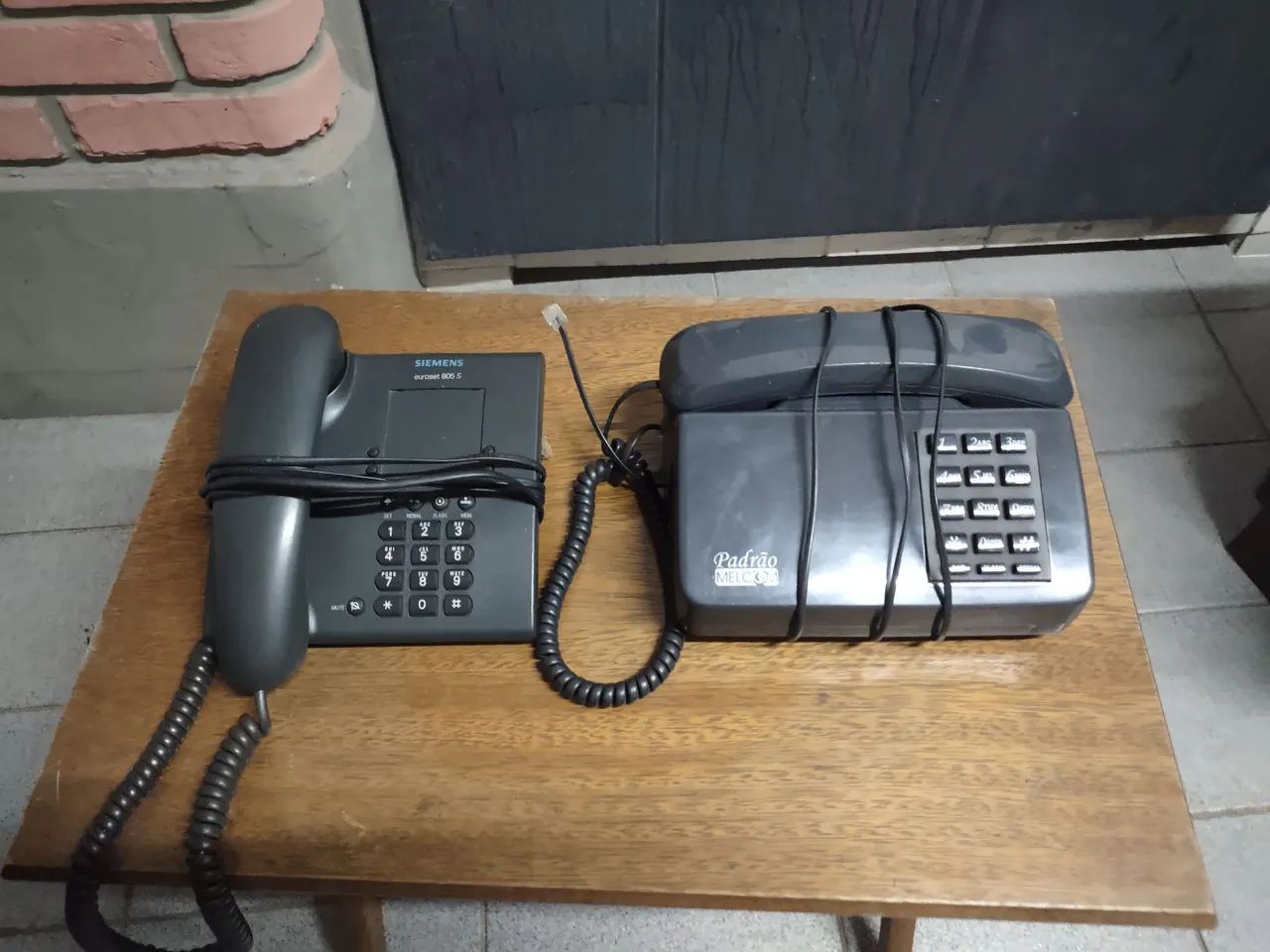 Kit com 2 telefones antigos  - Foto 3