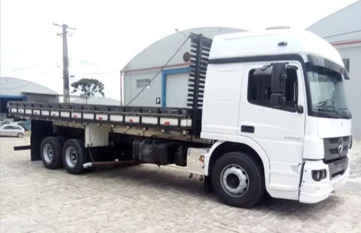 Atego 2425 Carroceria 2012.  - Foto 4
