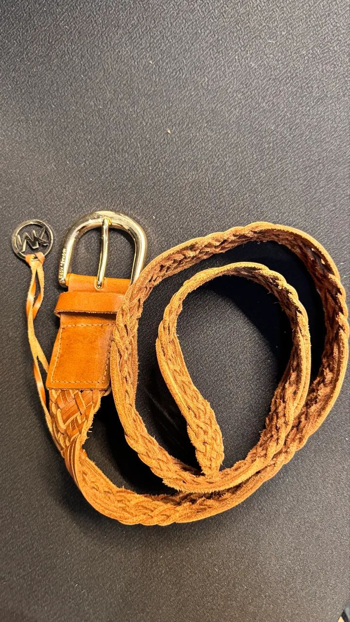 Cinto em couro da Michael Kors