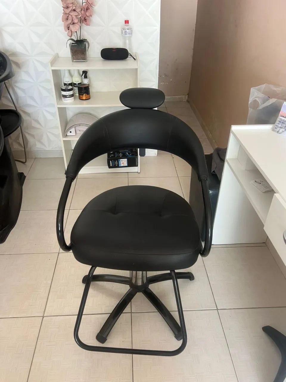 Cadeira para salão de beleza. - Foto 3