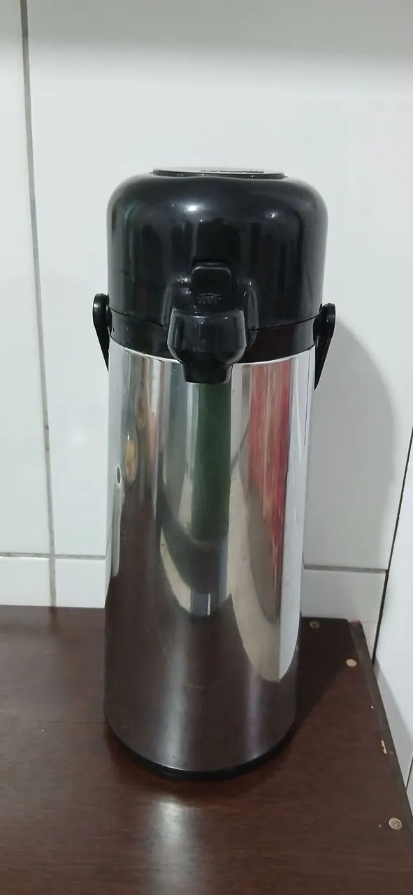 Garrafa Invicta 1,8 litros 