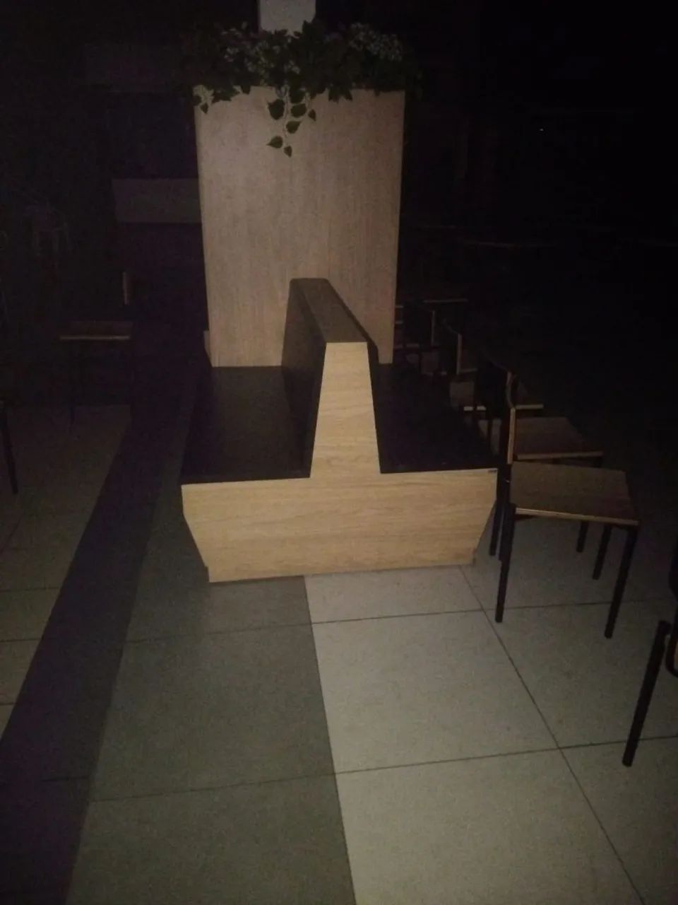 Banco dois lados 