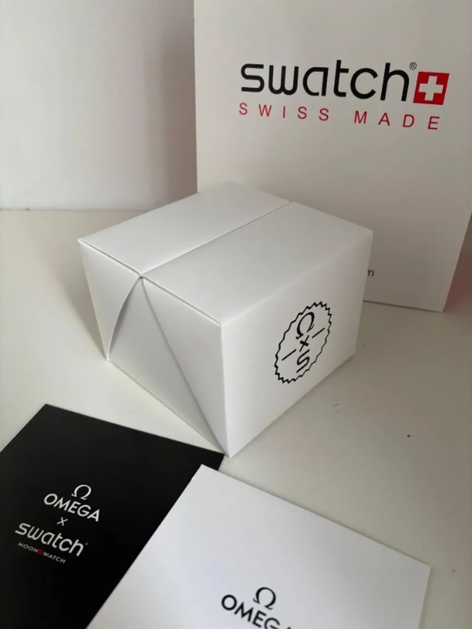 Caixa omega swatch branca - Foto 4