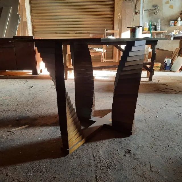 Pé de Mesa De Madeira Imbuia - Foto 3