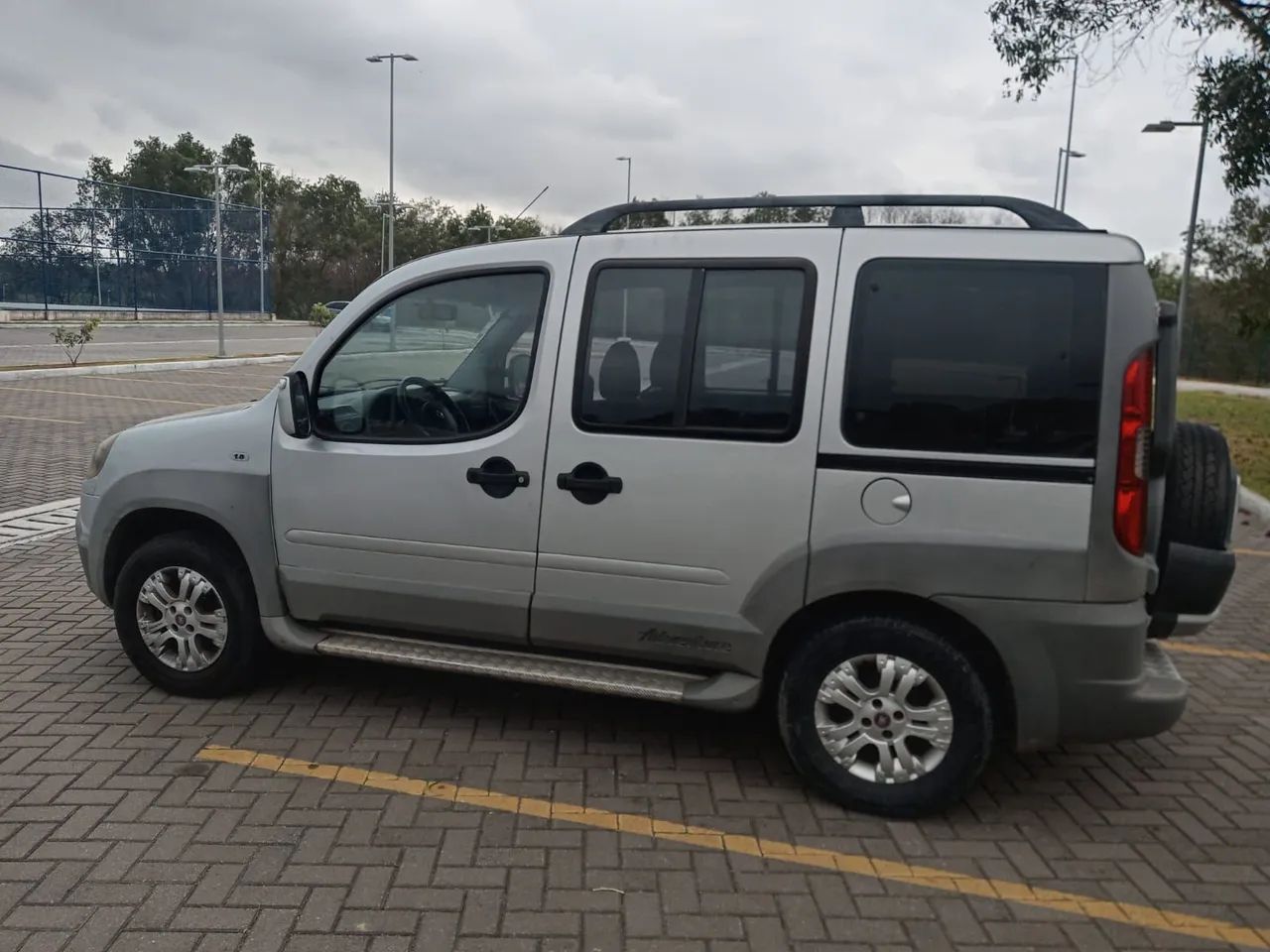 Fiat Doblo Adv/adv Tryon/locker 1.8 Flex 2012 - Foto 4