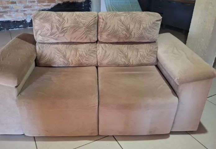 Vendo sofá de 2 lugares retrátil - Foto 3