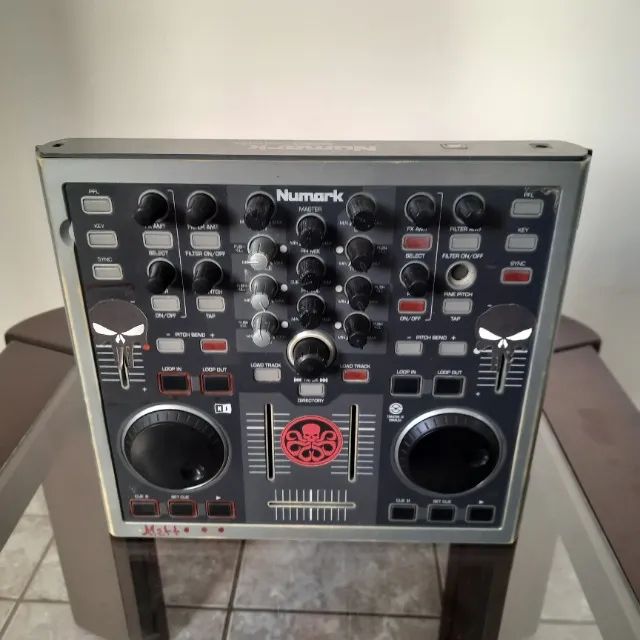 Controladora MIDI DJ Numark Total Control USB - Foto 3