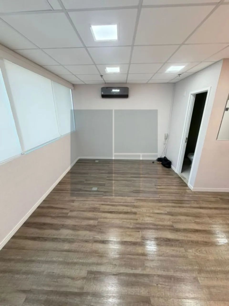 Sala Comercial Equipada no Condomínio Praça Pamplona - Foto 3