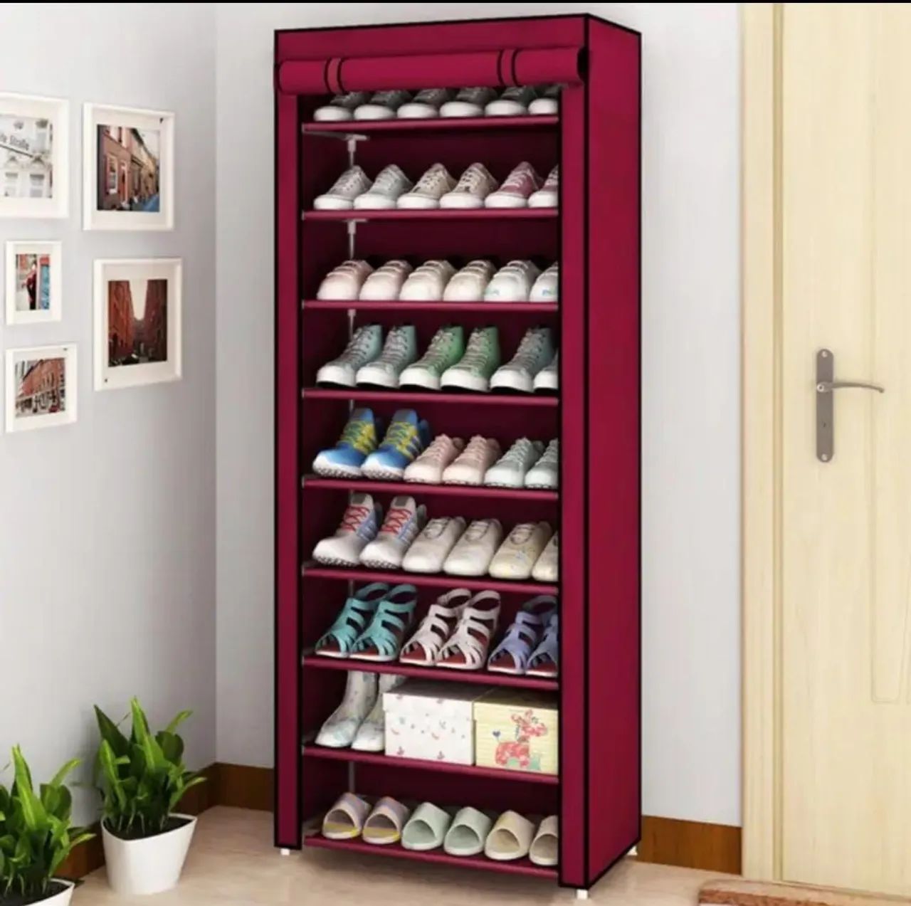 Sapateira com capacidade para 24 pares 
