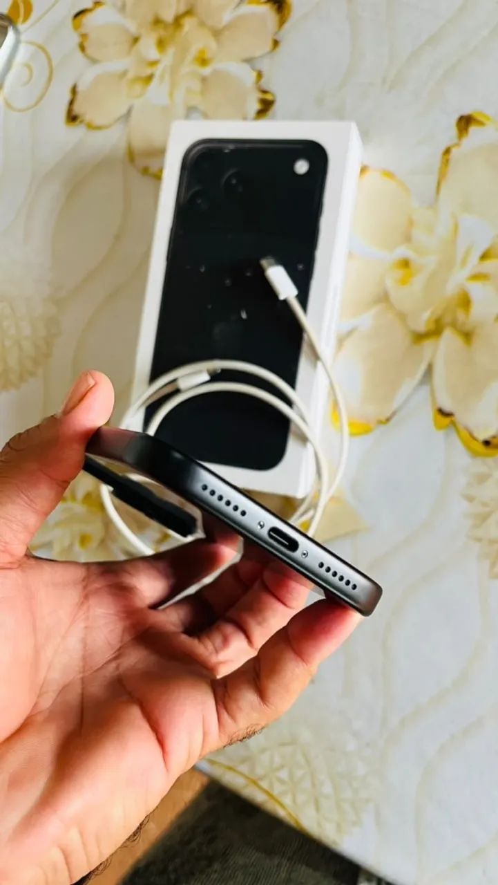 Vendo iPhone 18 Pro Max 256 black  - Foto 4