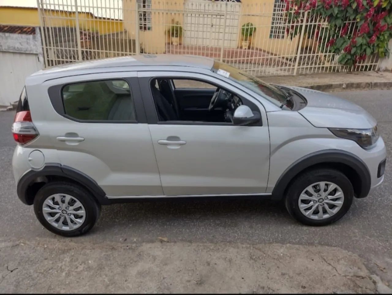 Aluguel carros Uber  99 app Mobi 