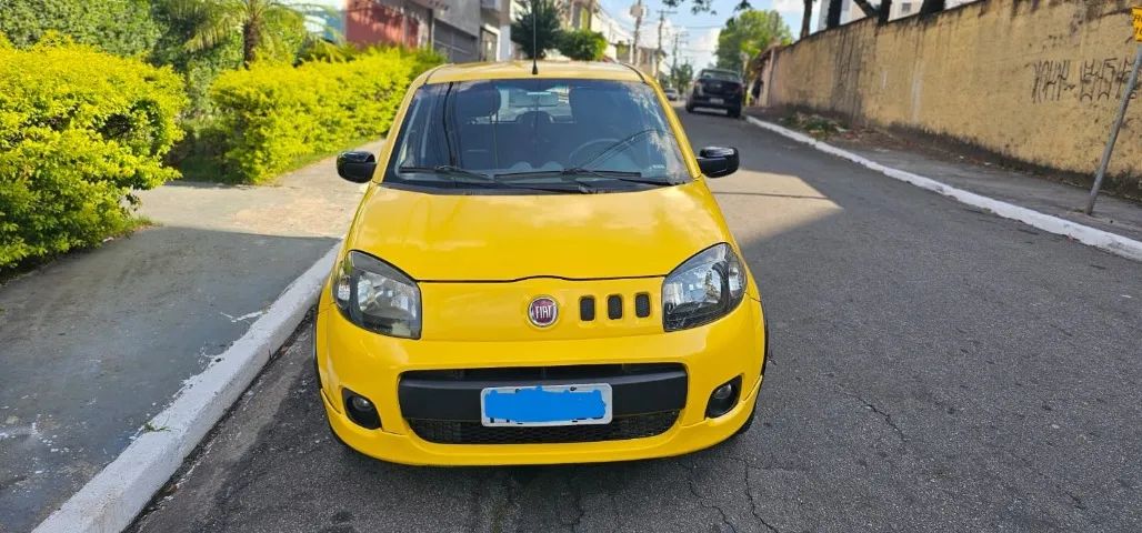 Fiat Uno Sporting 1.4 EVO Fire Flex 8V 4P 2014