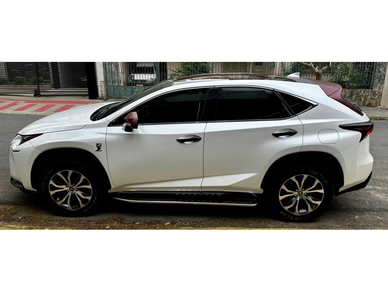 Lexus NX-200t F-sport 2.0 16V 238cv Aut., foto 10 de 17