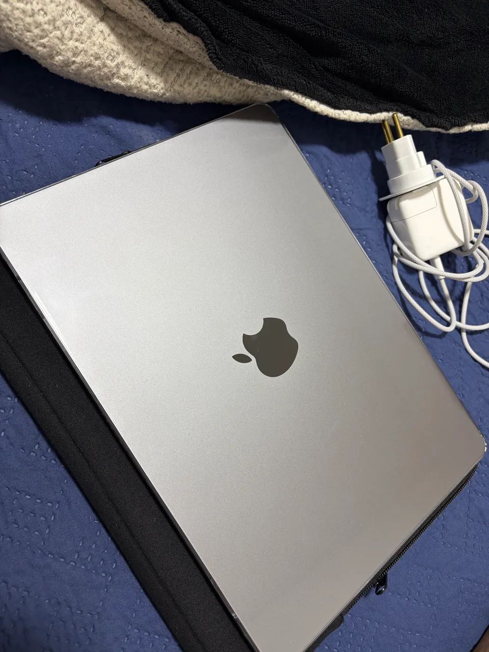 MacBook M2 256GB 