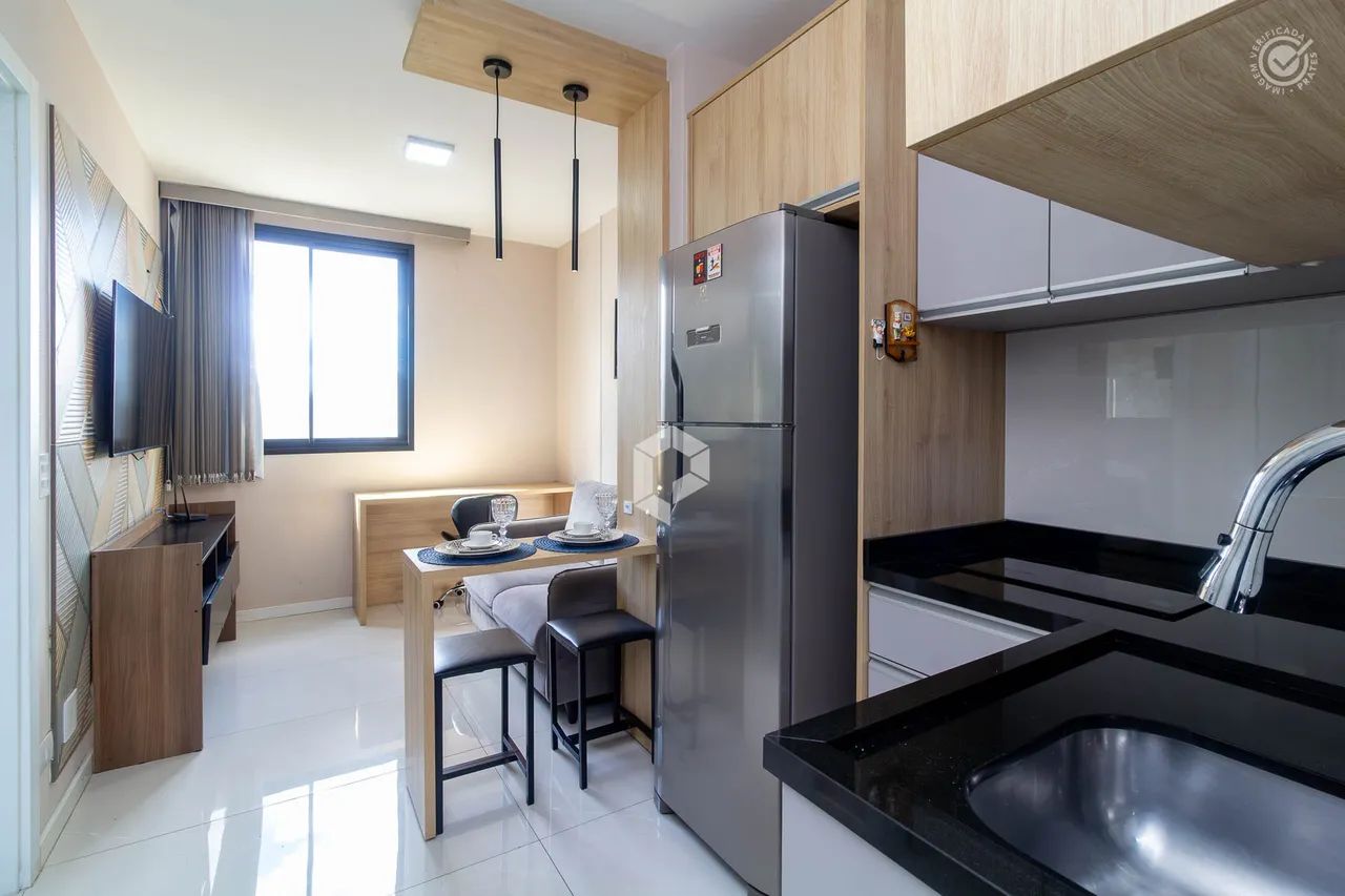 Apartamento compacto e mobiliado no Centro