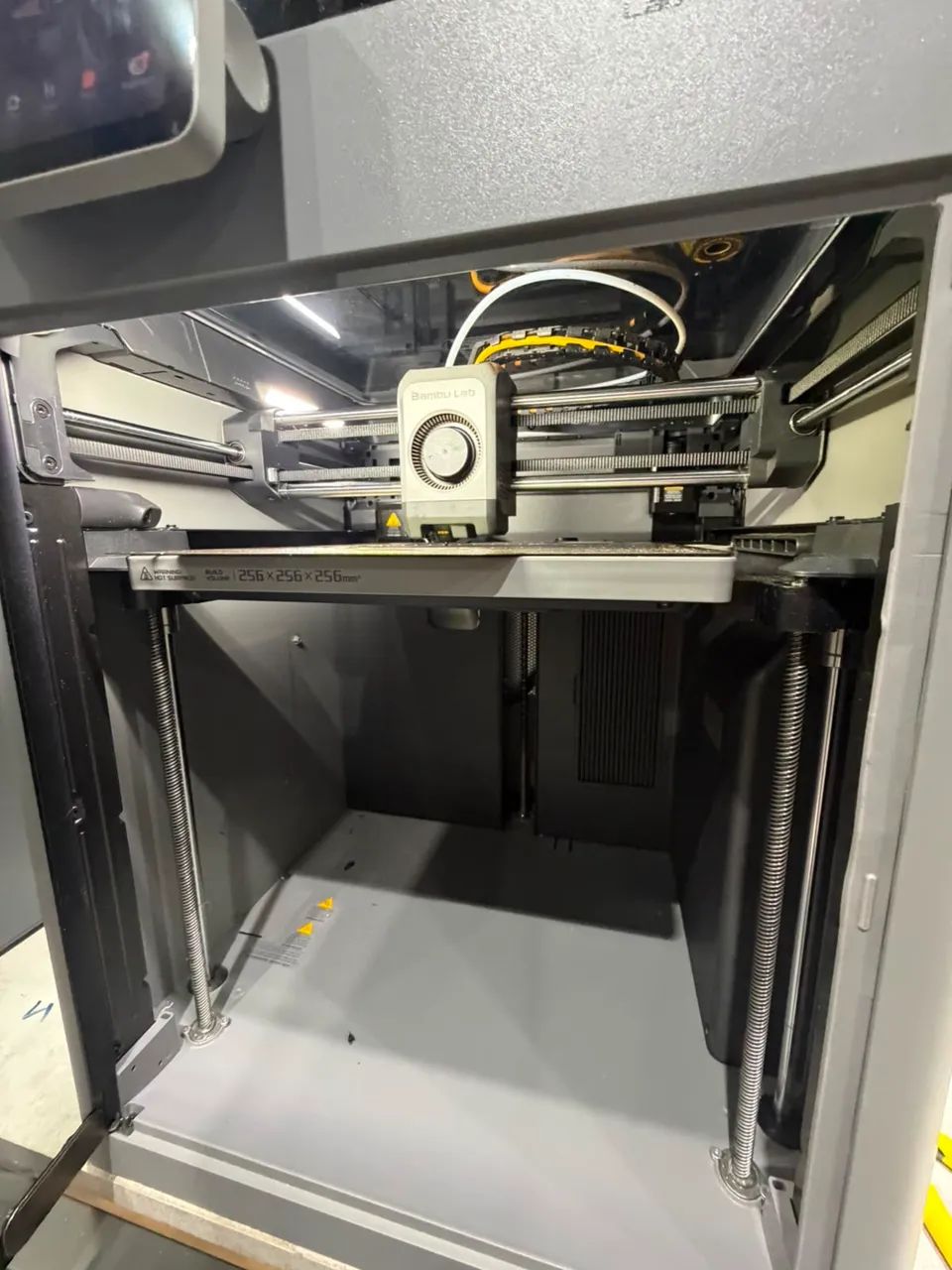Impressora 3D Bambu Lab P2S + AMS PRO 220v