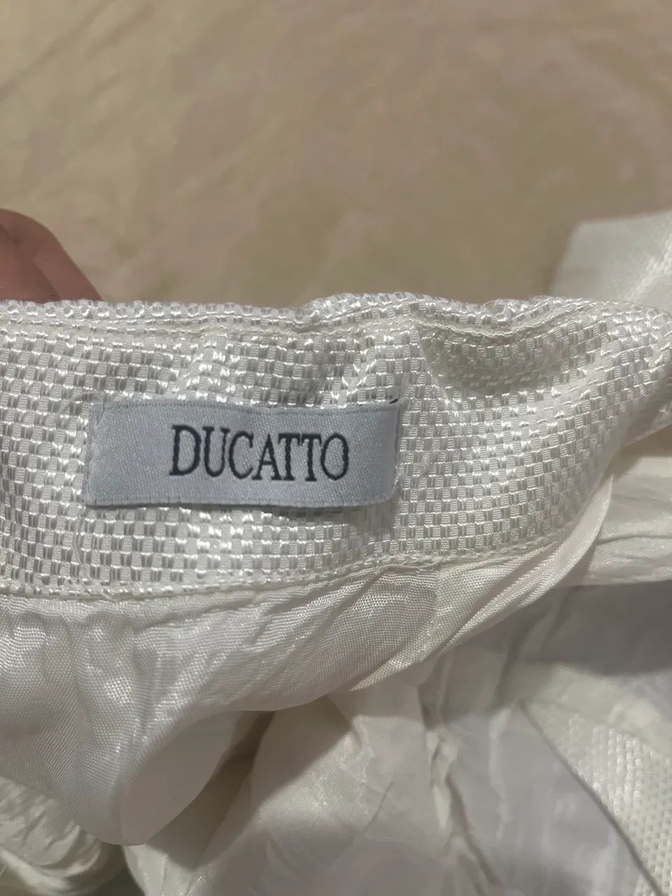 Vestido branco lindíssimo acetinado* - Foto 5