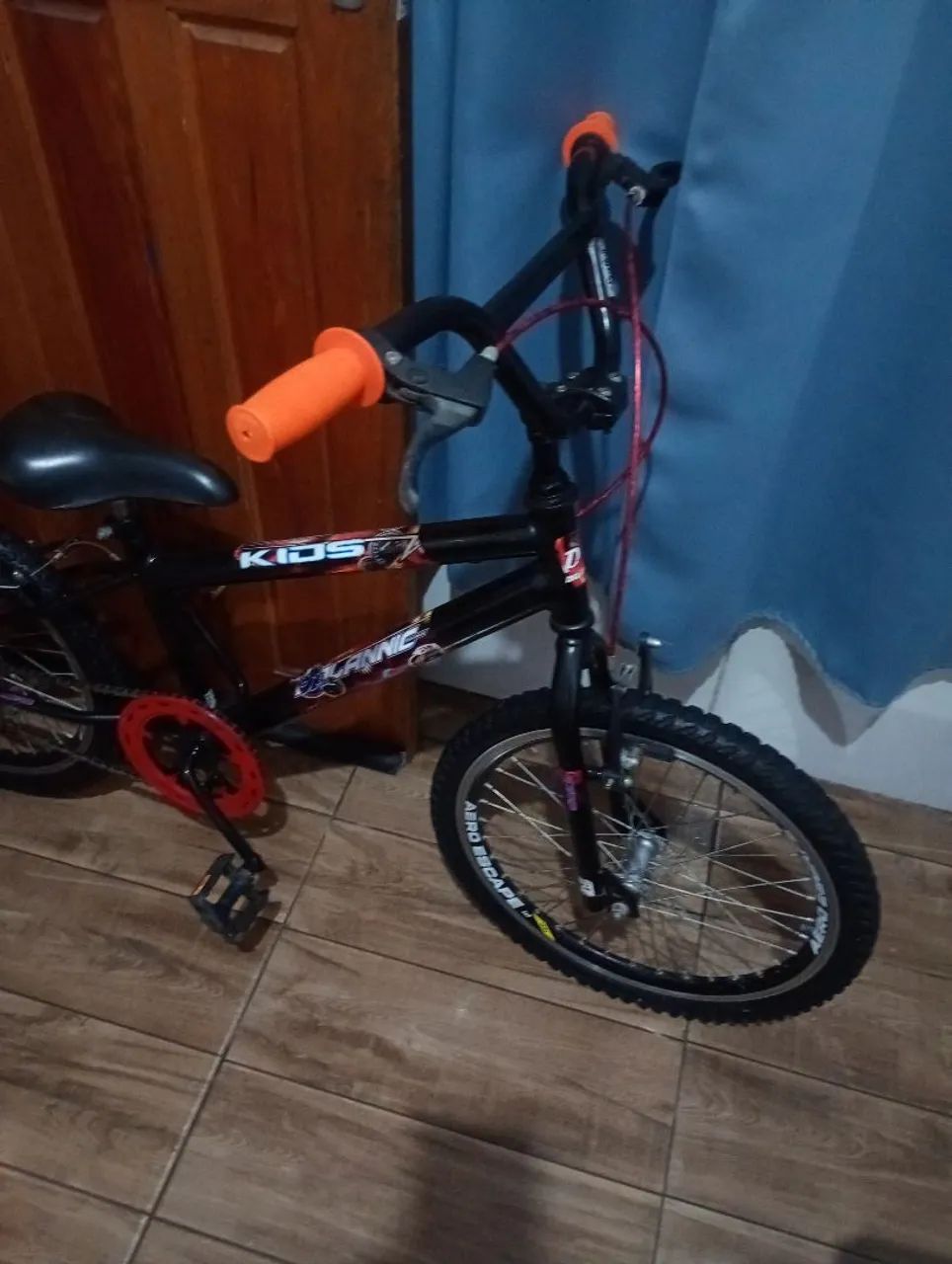 Bicicleta aro 20 em ótimo estado  - Foto 5