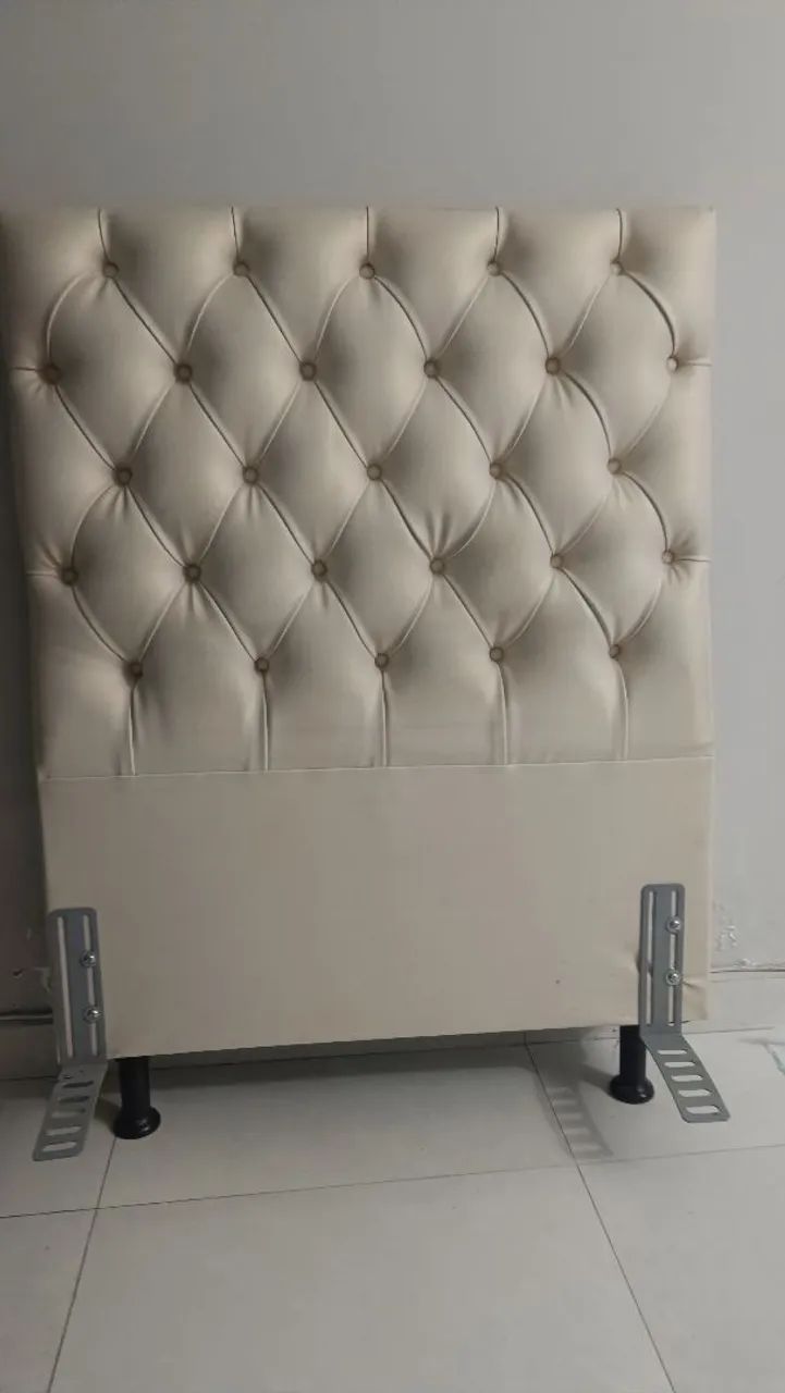 Cabeceira de solteiro de courino estofada cama box 90 cm - Foto 2